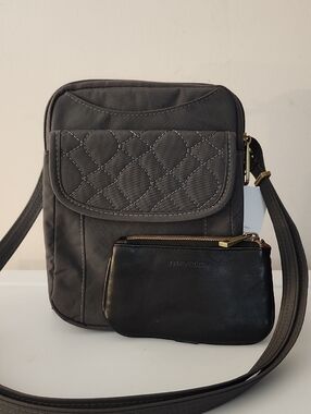 Travelon Anti-Theft Crossbody w/Free Travelon Leather Pouch